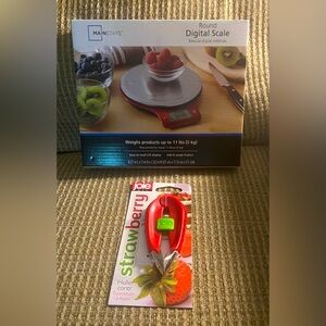 ROUND DIGITAL SCALE AND STRAWBERRY HULLER/CORER